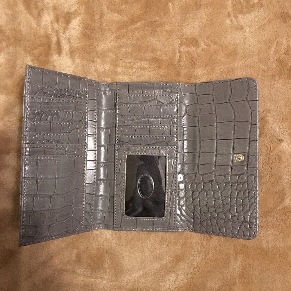 Guess Wallet - Picture 2 of 2